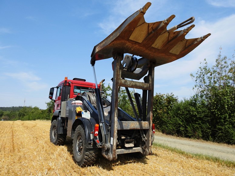 2018_August_Limbach_V_Bodenradar_Kabelpflug_A009k Bodernradar