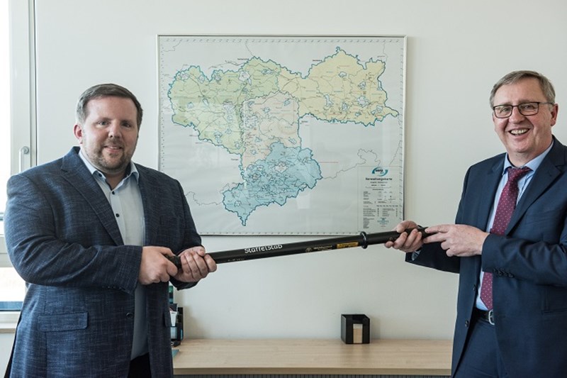 dirk-sattur_dr-schweer-übergabe dirk-sattur_dr-schweer-übergabe