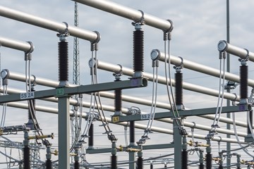 Sammelschienen im Umspannwerk Sammelschienen im Umspannwerk