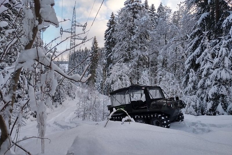 MITNETZ-Winter_Kettenfahrzeug_Bild_1_kl MITNETZ-Winter_Kettenfahrzeug_Bild_1_kl