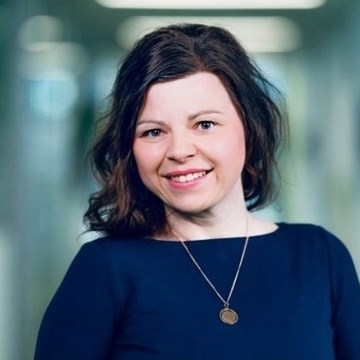 Portrait Claudia Hustan_schnitt Claudia Hustan