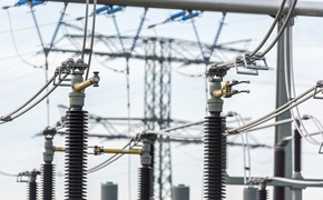 Anlage eines Umspannwerks im Freien Anlage eines Umspannwerks im Freien