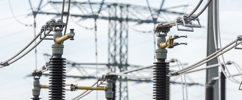Anlage eines Umspannwerks im Freien Anlage eines Umspannwerks im Freien