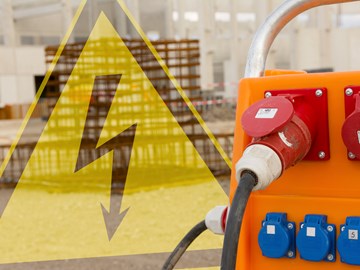Baustromverteiler mit Warnschild Baustromverteiler mit Warnschild
